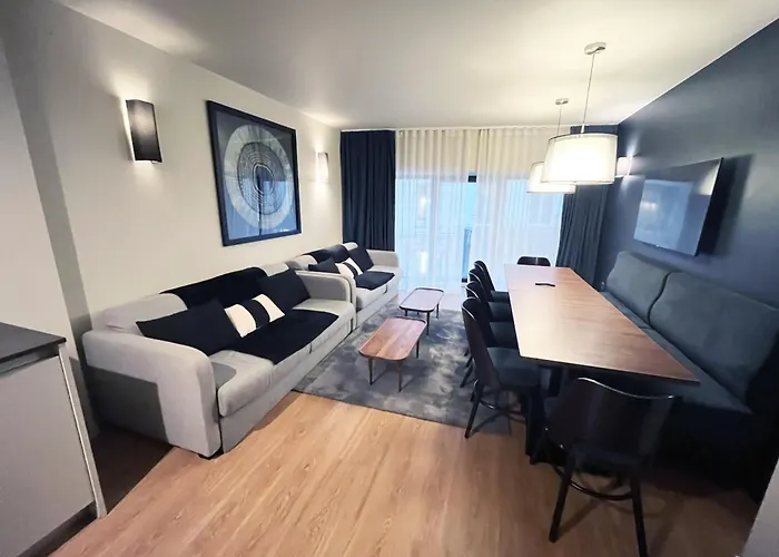 Urban Flat 133 - Ponceau 4 Bedroom * パリ